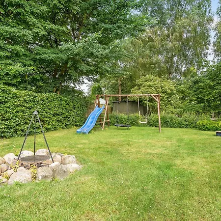 度假居 2 Bedroom In Rodby Kramnitse