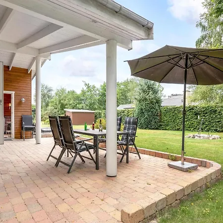 2 Bedroom In Rodby * Kramnitse